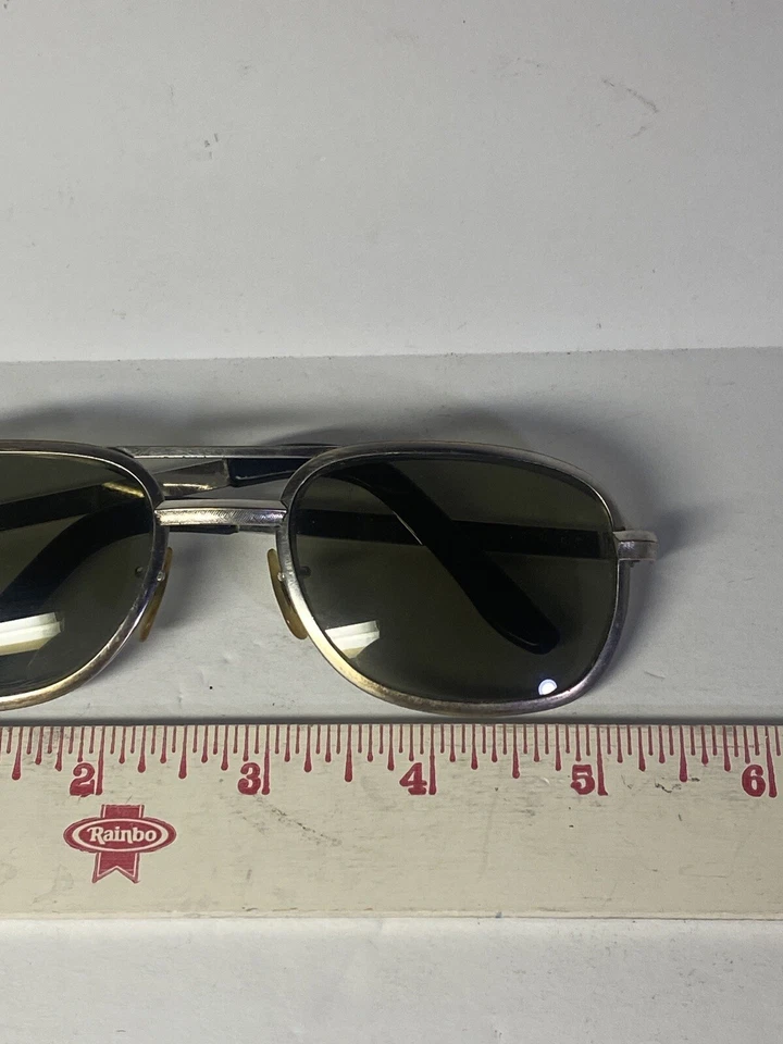 Gafas de sol Univis años 70 llenas de oro 12k tonos muy geniales pequeñas Foto 3 de 4