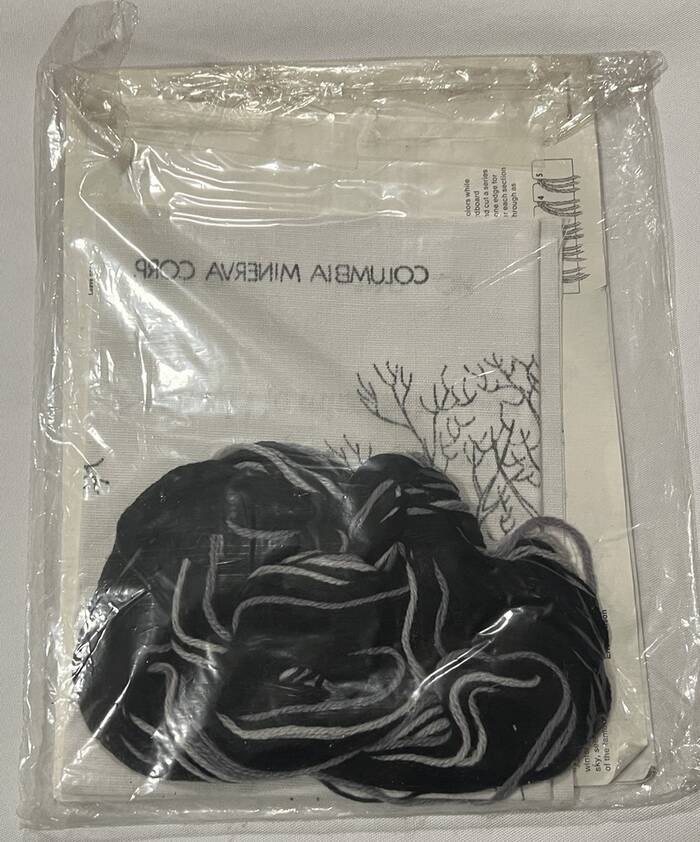 Vintage 1972 Columbia Minerva Crewel Embroidery Kit AMISH SCENE Silhouette