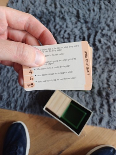 Trivia Cards Mash By Golden Used - Picture 4 of 4