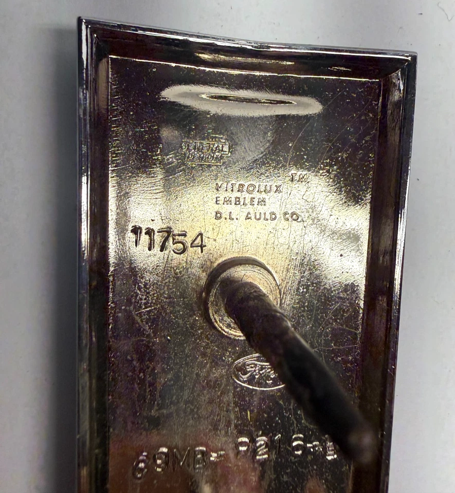 Винтажная новая из старых запасов 1969 Mercury решетка с эмблемой C9MY-8A223-A - Изображение 4 из 4