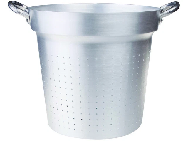 Scolapasta, colini e setacci da cucina in argento