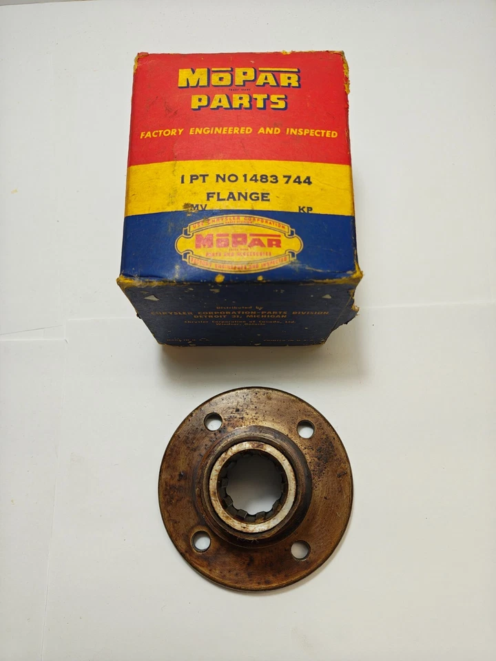 Dodge Plymouth Chrysler Fury Powerflite 1956 brida de eje de hélice 1483744 nuevo en stock Foto 3 de 4