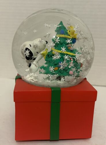 Arachidi Musicale Globo di Neve Snoopy & Woodstock Decora Albero "Jingle Bells" 5,5" - Foto 7 di 20
