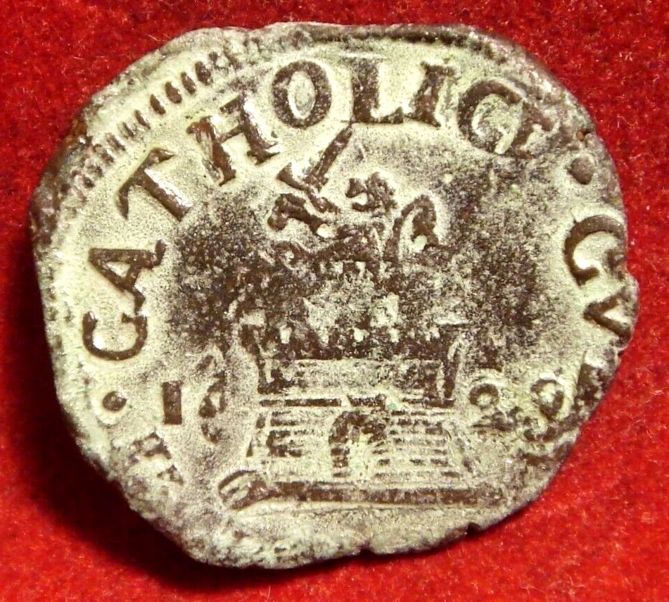 Foto 2 di 2