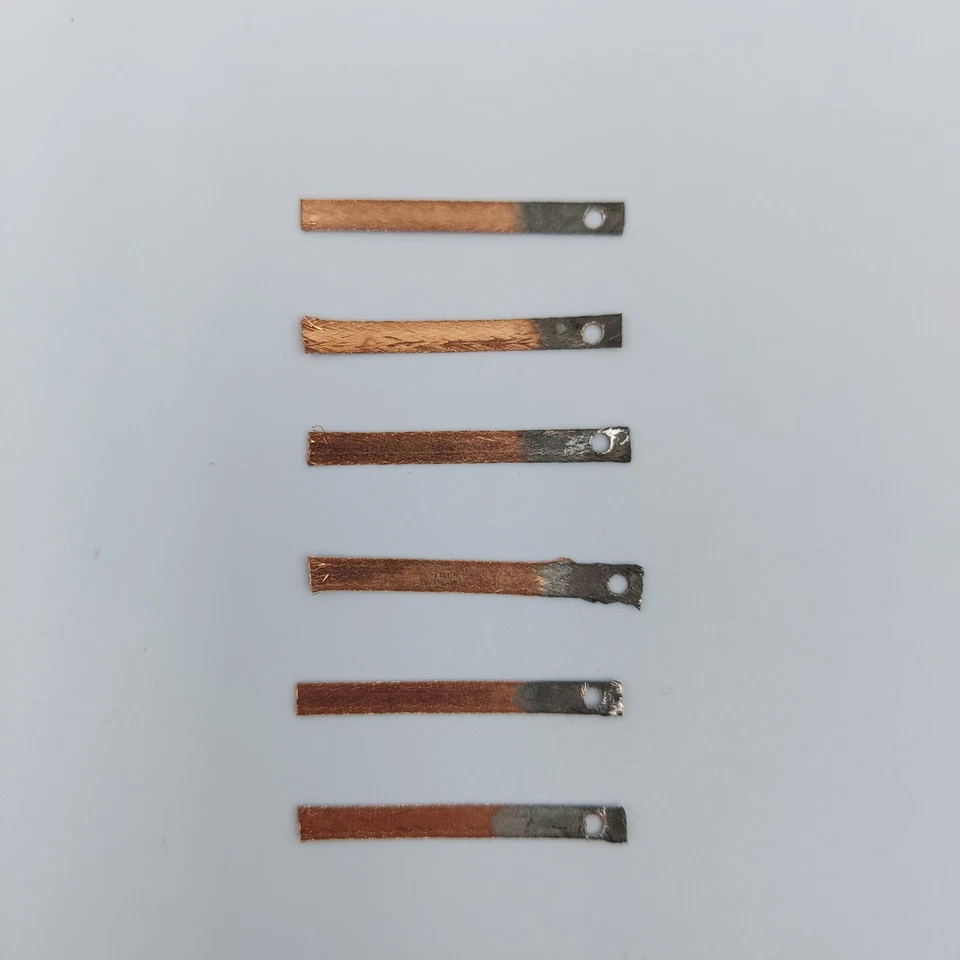 Polistil slot car F1 Can Am Evolution gomme contatti striscianti ricambi 1:32 - Immagine 3 di 3