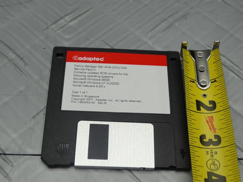 Adaptec Family Manager Set Version 4.0 Utility Disk PN:1493433-40 - Image 4 of 4