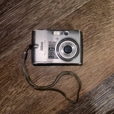 Nikon COOLPIX L10 5.0MP Digital Camera - Silver