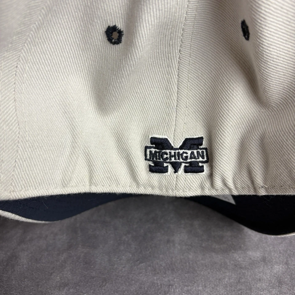 Michigan Wolverines Hat Fitted 6 3/4 Beige White College Zephyr NEW - Image 3 of 4
