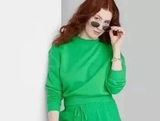Wild Fable Women  s Vibrant Green Cotton Long Sleeve Crewneck Sweatshirt S
