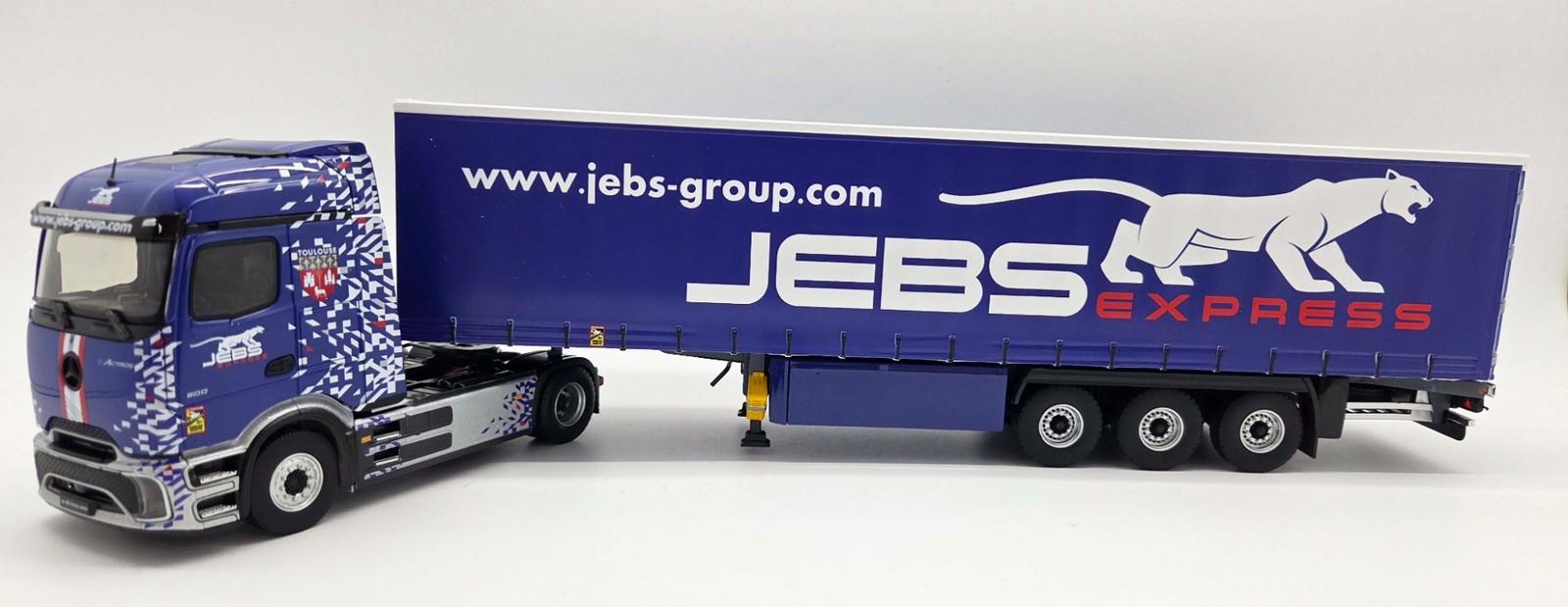 Maquette de prestige Mercedes E-Actros 600 Tautliner Eligor en métal injecté