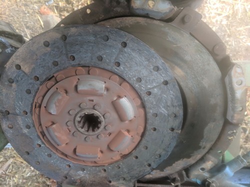 CLUTCH + PRESSURE PLATE  - REMOVED FROM 75-E-15 6 CYLINDER 