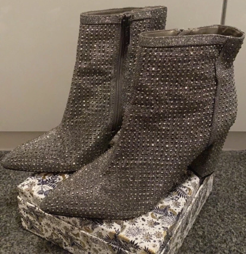 Carvela smart clearance grey ankle boots