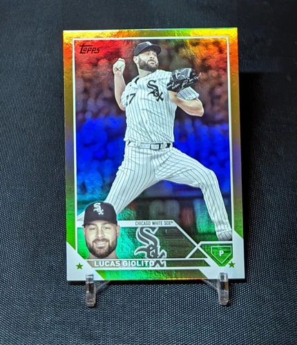 Lucas Giolito Jumbo Box Gold Rainbow Foil 2023 Topps Series 1 Card 142 White Sox