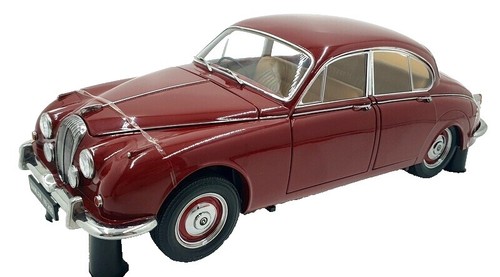 Paragon 1/18 Scale Diecast DC26324A - 1967 Daimler V8 250 - Black