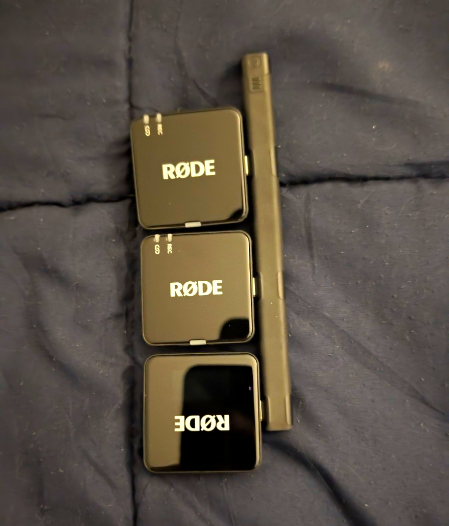 Rode Wireless GO Wireless 3 Microphone Transmitter/Receiver Set Black Compact