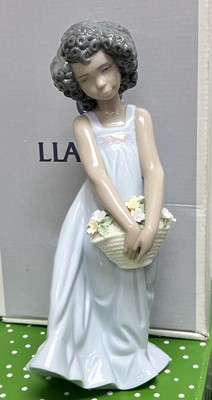 Lladro 6471 My Pretty Flowers! Black Legacy Retired! Mint! Original Grey Box!