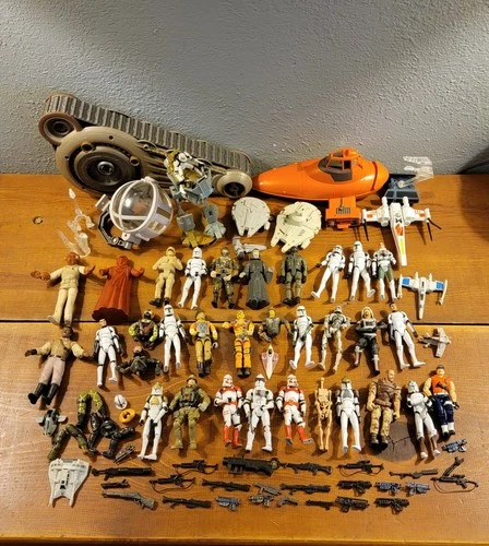 Lot Of Vintage Star Wars Figures/Vehicles/Accessories/Weapons