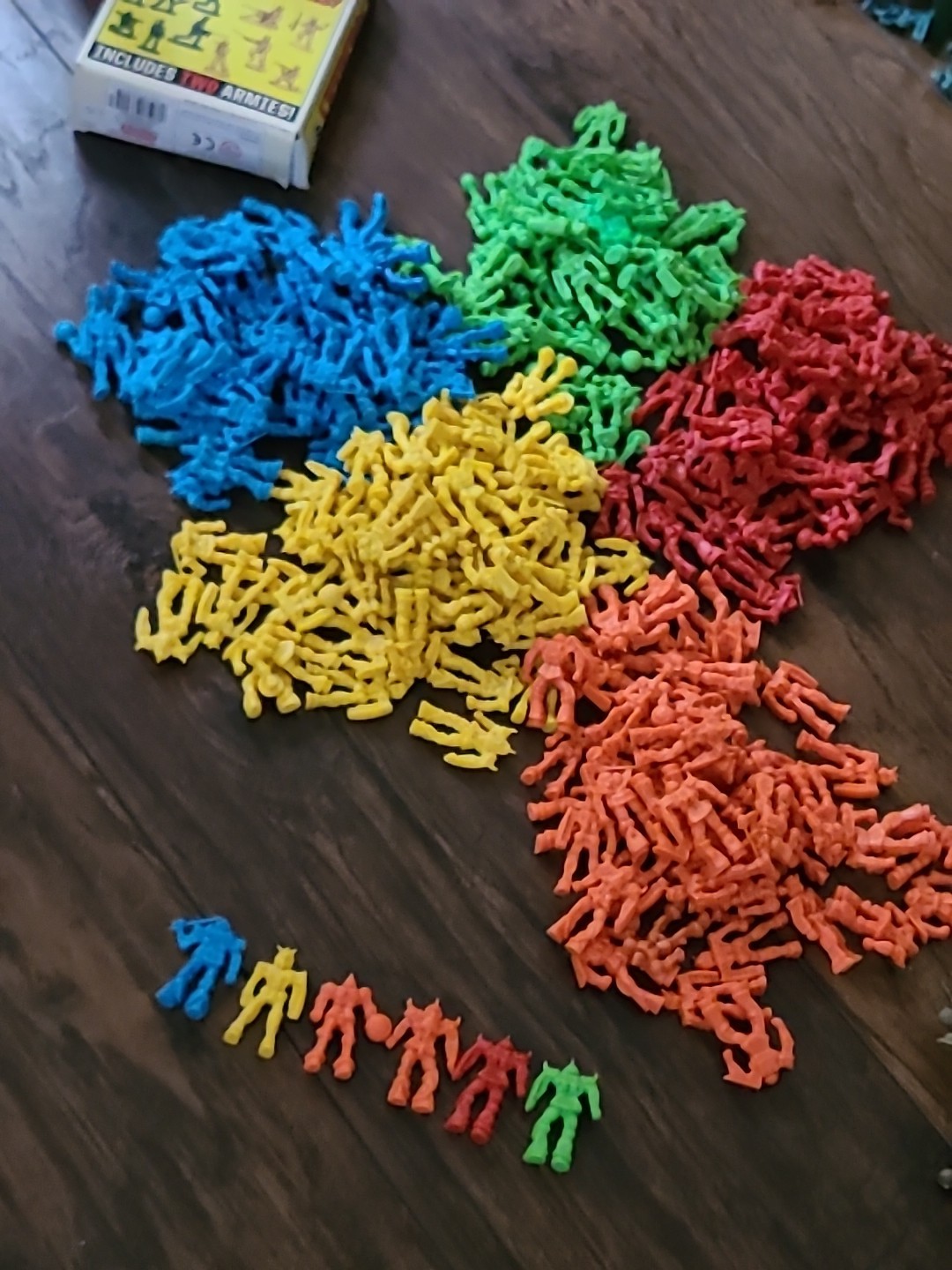  Green Army Man Soldiers Military Combat Figures, Space Aliens, Indians 