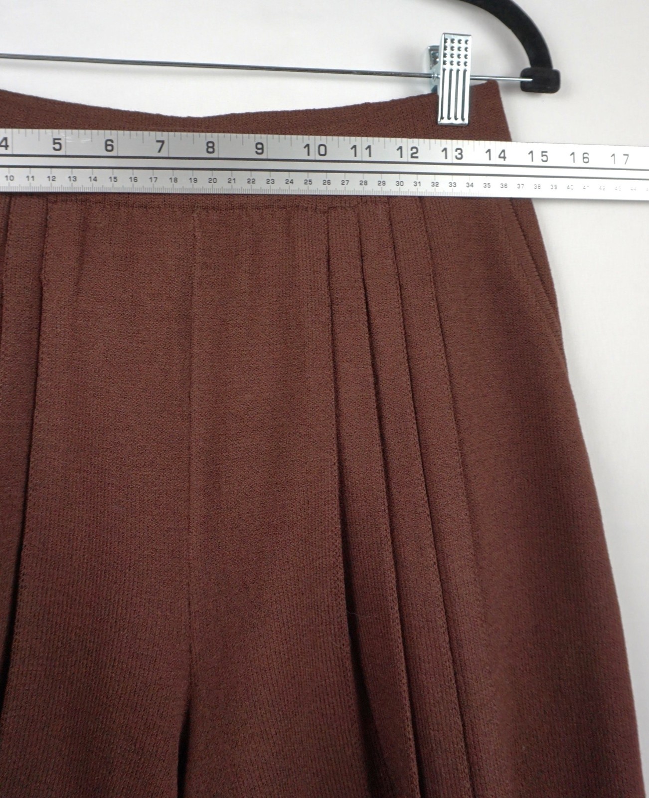 St John Collection Shorts Womens 10 Brown Knit Pleated Culottes Shorts Pocket image 3