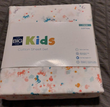The Big One Kids Easy Care 3 piece Twin size Sheet Set Unicorns Cotton -Shelf