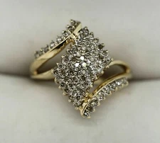 Round Cut Simulated Diamond Women's Wedding Band Ring In 14k Yellow Gold Plated