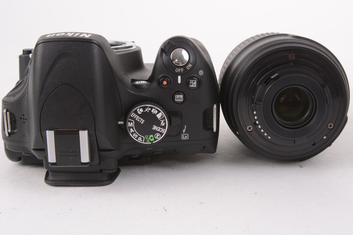 Nikon D5100 16.2MP DSLR Camera w/18-55mm Lens Shutter Count 1,600