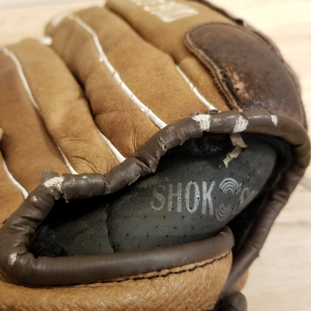 Franklin Baseball Glove 22552 12” Leather Right Hand Thrower