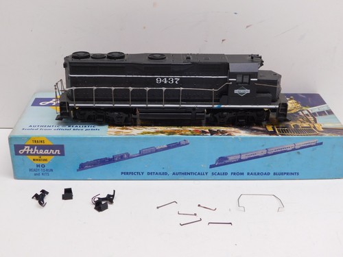 Motor diésel Athearn HO Blue Box Illinois Central GP35 #9437 - maniquí sin motor | Condition: Used