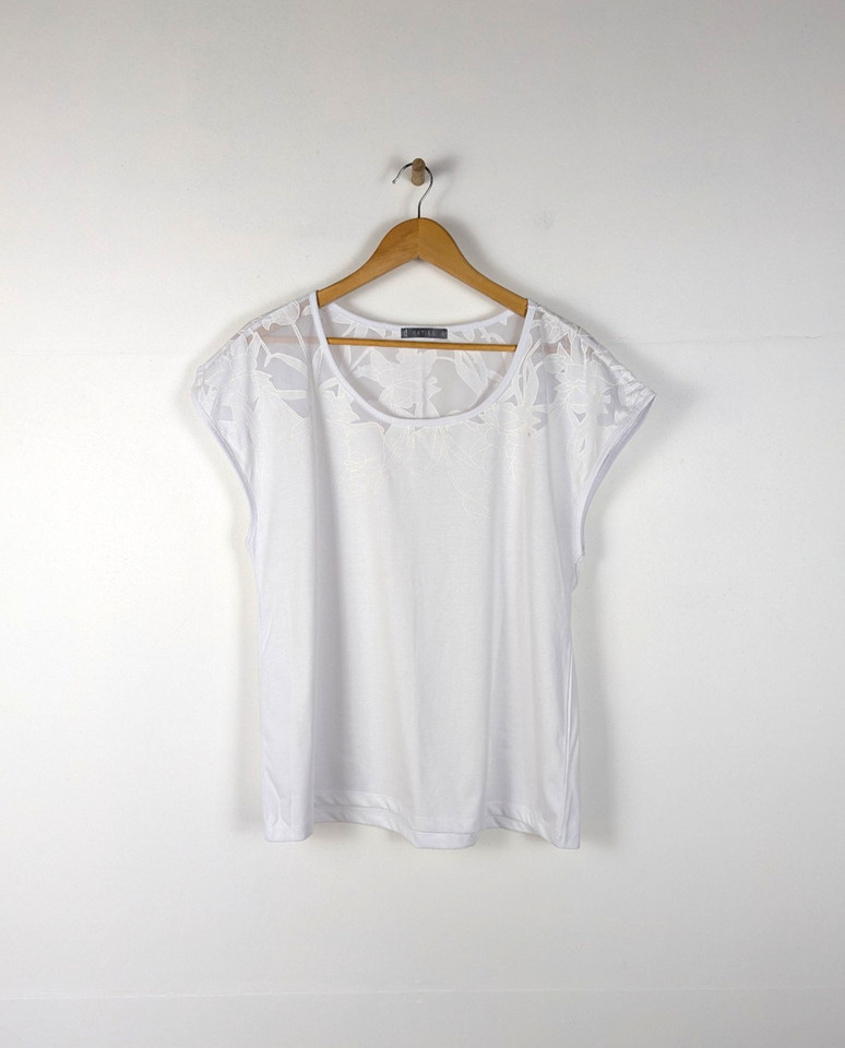KATIES Womens Top Sz L White Floral Neck Detail Short Sleeve Casual T-Shirt Tee
