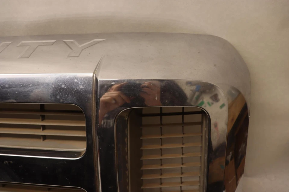 Ford F250 Super Duty 2008-2010 parrilla principal delantera cromada OEM Foto 2 de 4