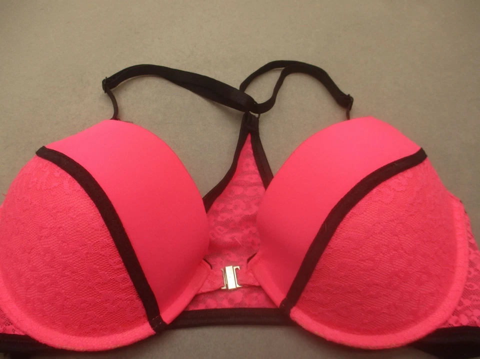 Sujetador 36C Tarea By Rue21 para mujer rosa forrado con aros cierre frontal espalda deportiva 9A Foto 2 de 4