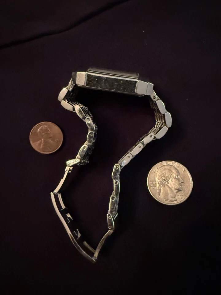 Reloj cronógrafo Croton con cara rectangular azul plateado para hombre Foto 4 de 4