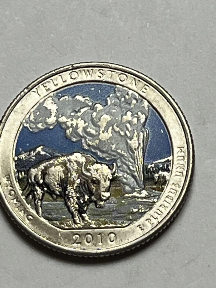 2010-D WYOMING COLORED YELLOWSTONE ATB NATIONAL PARKS QUARTER Lot U715 - Image 4 of 4