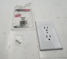 QTY 11 Hubbell Taymac 1 Gang Decorator Wall Plate for Duplex Recep White 2500W