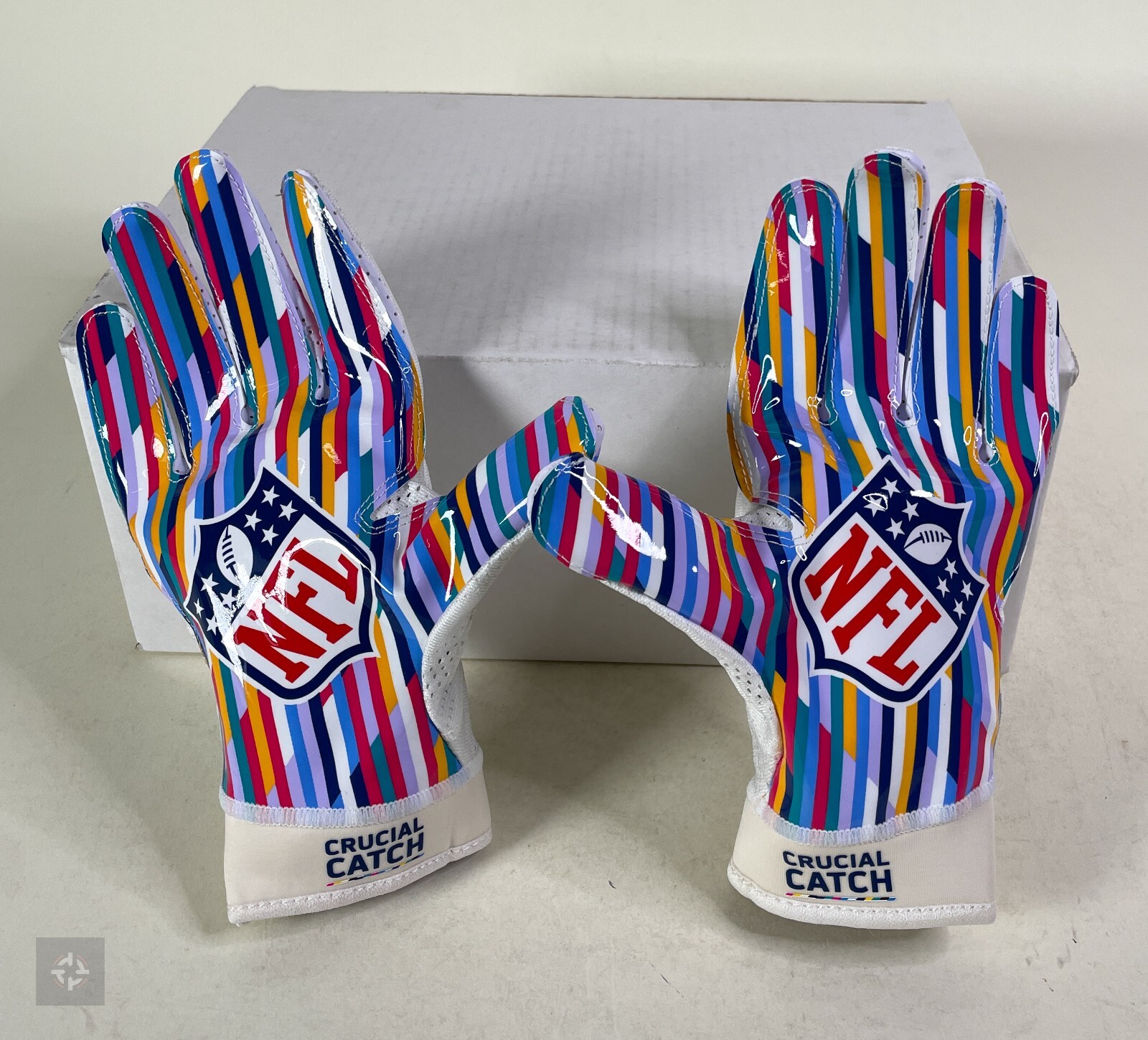 NEW Nike Superbad 4.5 NFL Crucial Catch Receiver Football Gloves Men's