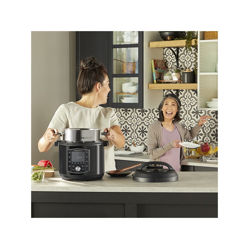 Instant Pot 6Qt Pro Electric Pressure Cooker 112012301 BLACK ONE