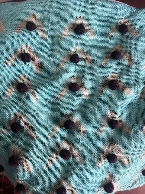 Charlie Sprout Juego de 2 Almohadas Falsas con Cremallera 26"x26" Foto 2 de 4