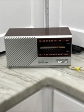 Soundesign AM/FM Radio Mdl.3030 Sound Design Vintage 80’s GREAT SOUND/Reception