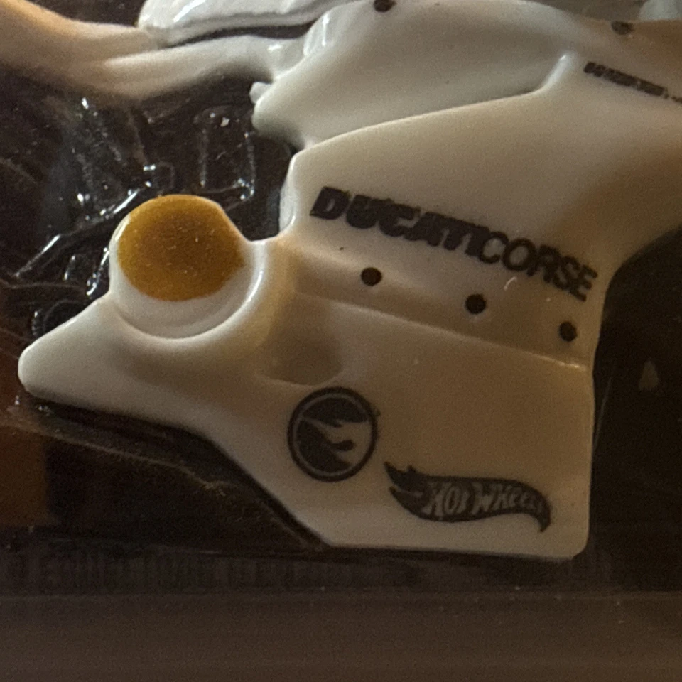 NEW 2023 Ducati 1199 Panigale factory fresh 5/5 Hot Wheels Treasure Hunt - Image 4 of 4
