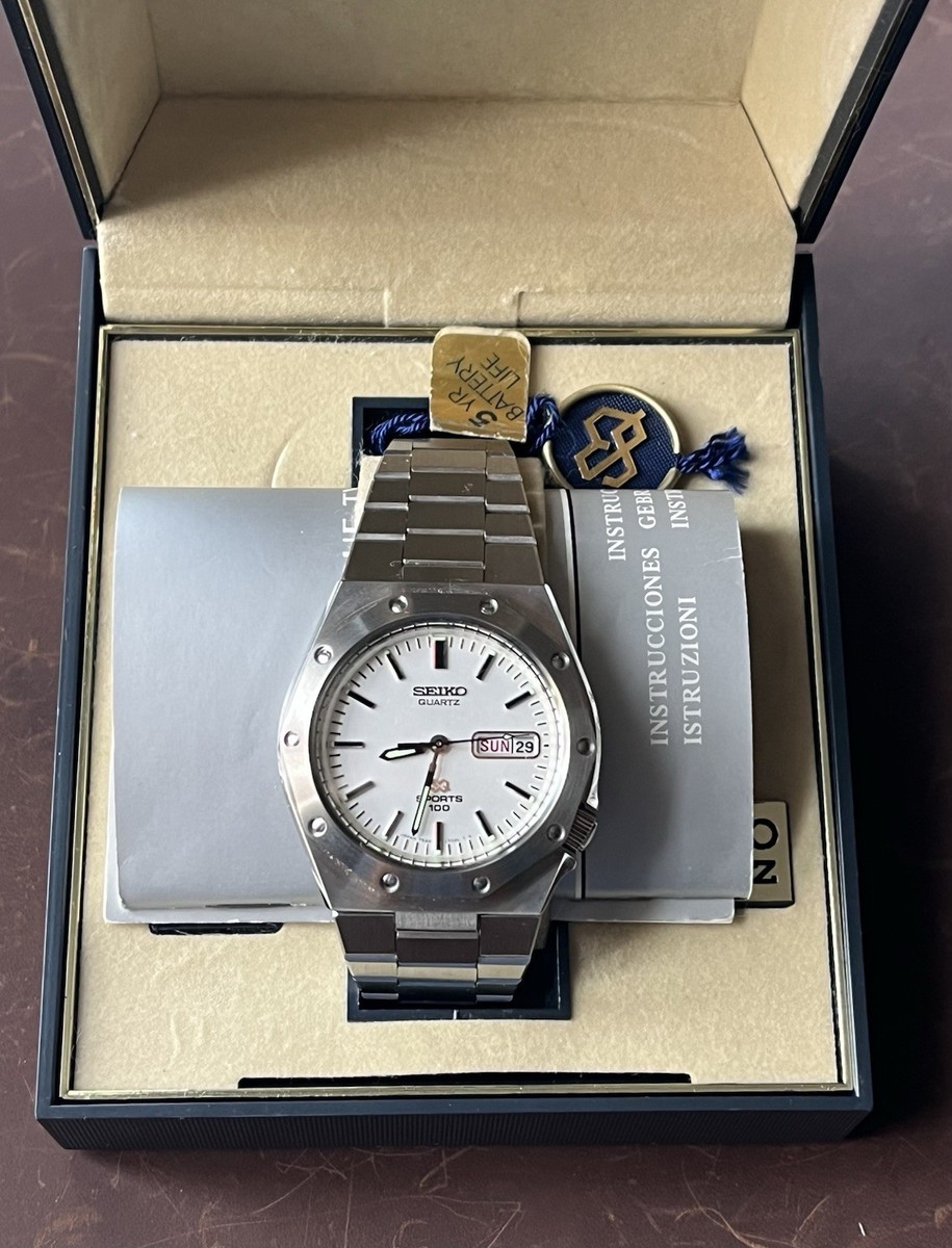 NOS 1978 Seiko 7546-703H SQ Sports 100, Oak Style, Runs, w/ Box