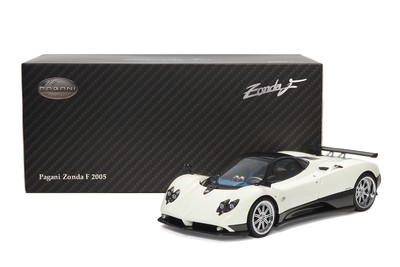 Almost Real - 1:18 Pagani Zonda F Bianco Fabriano 2005 - Limited