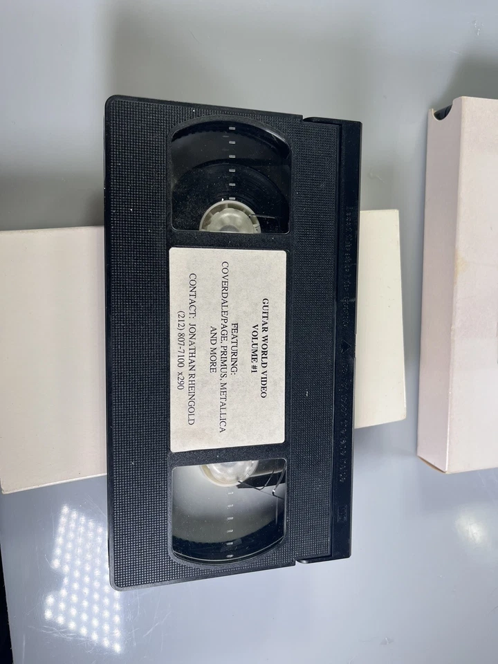 VERYRARE Lot Of 2 - Guitar World STORE PROMO VHS W/Card - Metallica Primus More! - Image 2 of 3