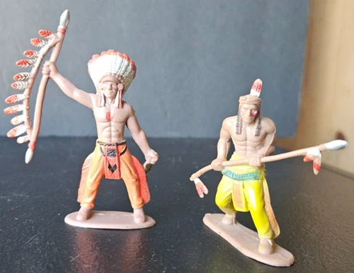 INDIAN WAR CHIEF, INDIAN WARRIOR BRAVE DETAILED TOY FIGURE SET.