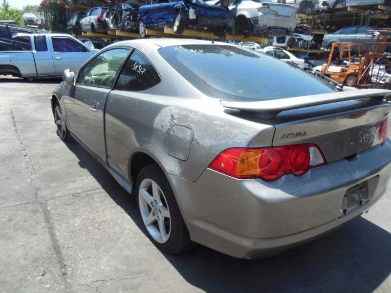 Fuel Filer Neck 2002 03 04 Acura RSX Foto 4 de 4