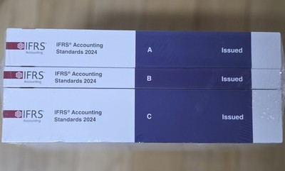 IFRS Accounting Standards 2024   Issued Version   3 Bände   neu & eingeschweißt