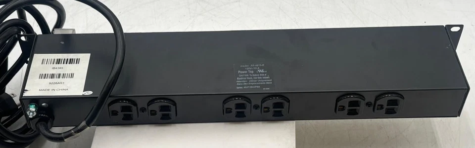 Tripp Lite RS-0615-R Rack-Mount Network Server Power Strip 120V - Image 4 of 4