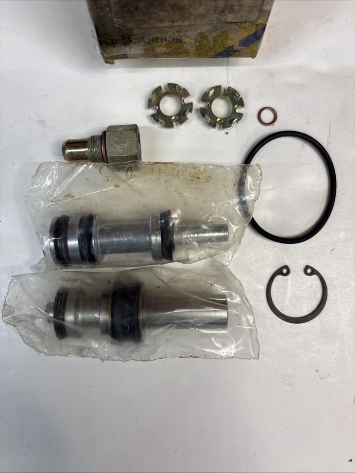 Opel GT 1900 Manta Kadette GT 1100 Asconda NOS Girling Brake Master Cylinder Kit - Image 2 of 4