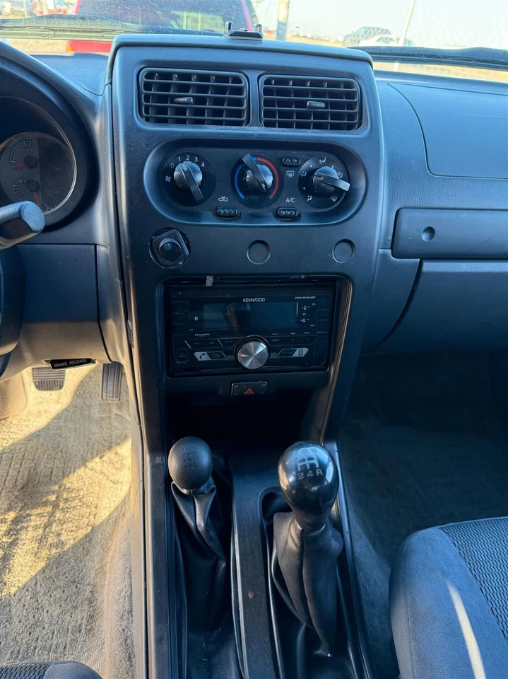 Used Left Sun Visor fits: 2003 Nissan Frontier without illumination Crew Cab Lef - Image 3 of 4