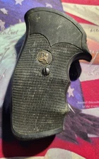 Colt V Frame Pachmayr Gripper Grips