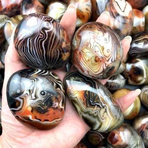 Ágata con bandas de 1 kg Madagascar, enviar al azar grandes patrones caídos hermosos - Imagen 7 de 11